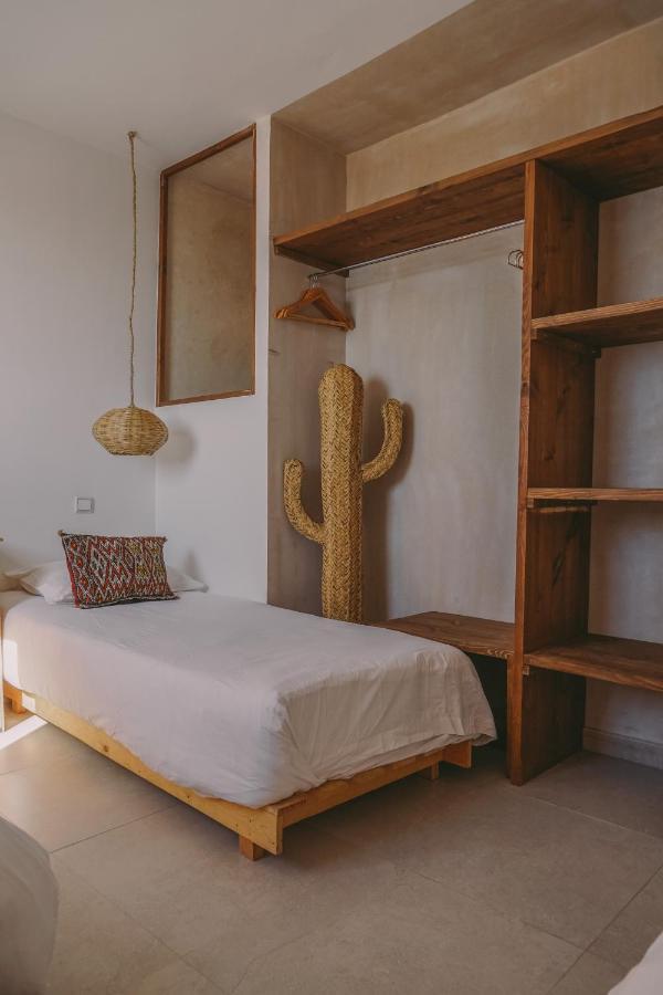 Gasthuis Blue Waves Surf House 3*