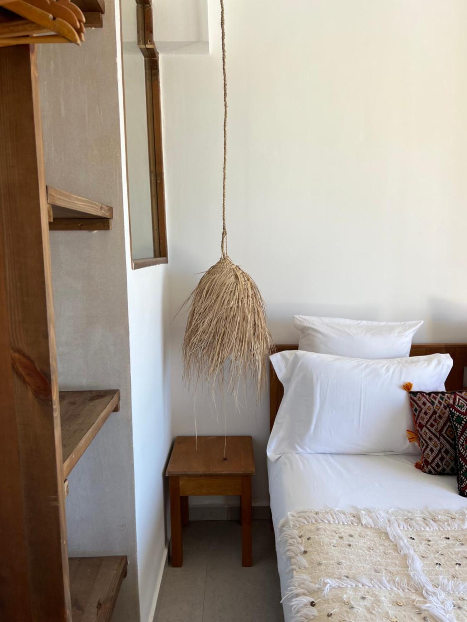 Gasthuis Blue Waves Surf House Agadir